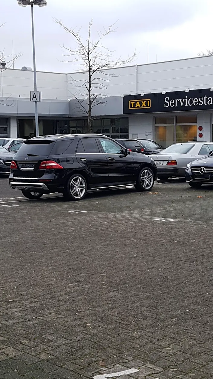 Mercedes-Benz Niederlassung Rhein-Ruhr Standort Düsseldorf