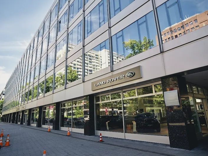 MOLL GRUPPE | Land Rover Vertragshändler Düsseldorf