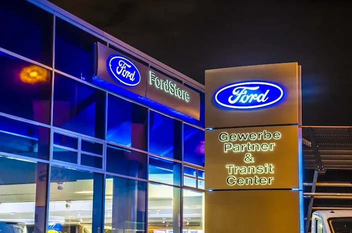 R&S Mobile GmbH & CO. KG – FordStore Köln