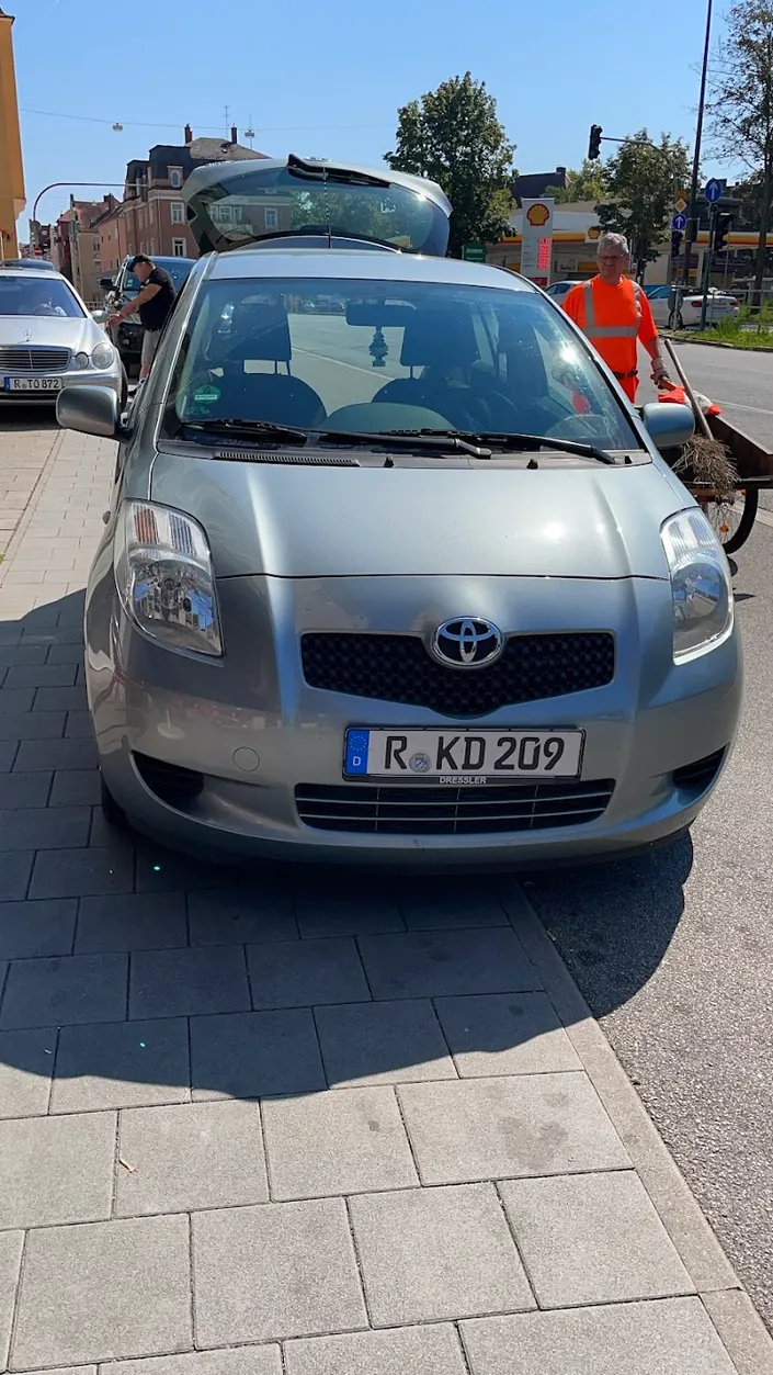 Auto Sirwan Schwan