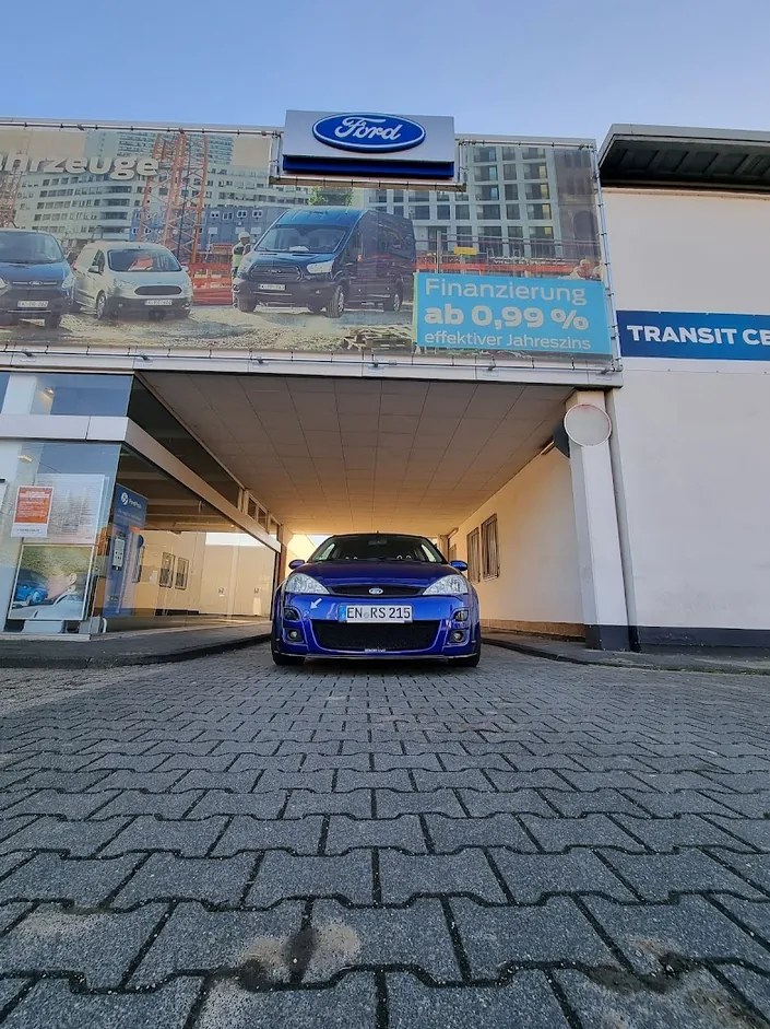 Ebbinghaus Ford Store Bochum