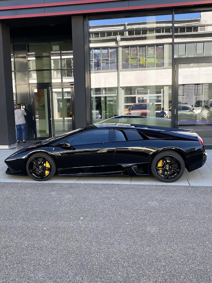 Lamborghini Stuttgart Meilenwerk
