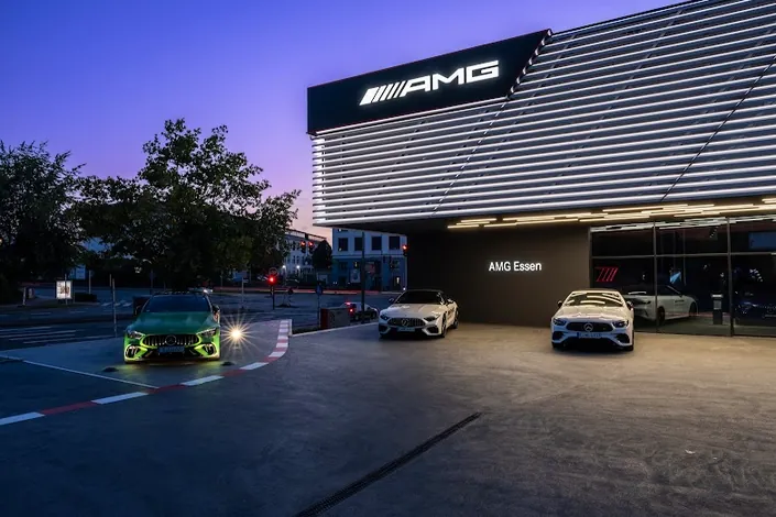 Mercedes-Benz LUEG Essen