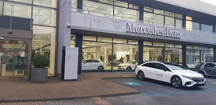 Mercedes-Benz Niederlassung Rhein-Ruhr Standort Duisburg