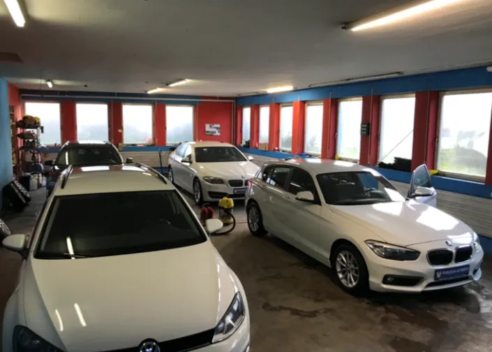 Painscheri Automobile